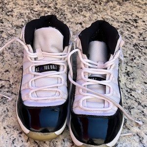 Boys sneakers